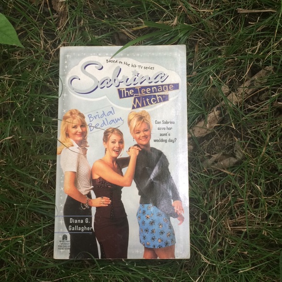 5 Sabrina The Teenage Witch books - Picture 8 of 8
